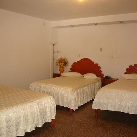 Hotel Sol Del Oriente איקיטוס מראה חיצוני תמונה