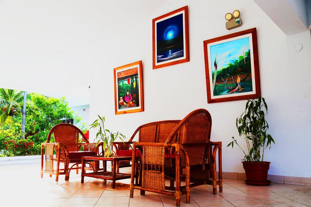 Hotel Sol Del Oriente איקיטוס מראה חיצוני תמונה