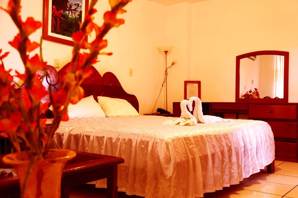 Hotel Sol Del Oriente איקיטוס חדר תמונה