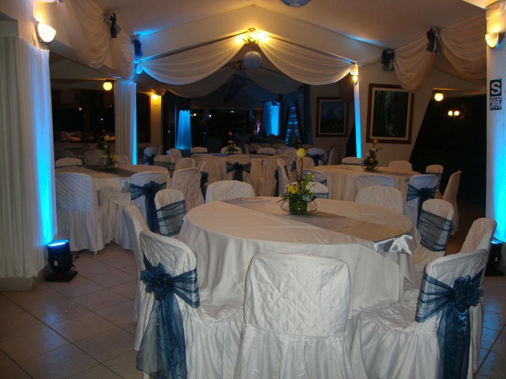 Hotel Sol Del Oriente איקיטוס מראה חיצוני תמונה