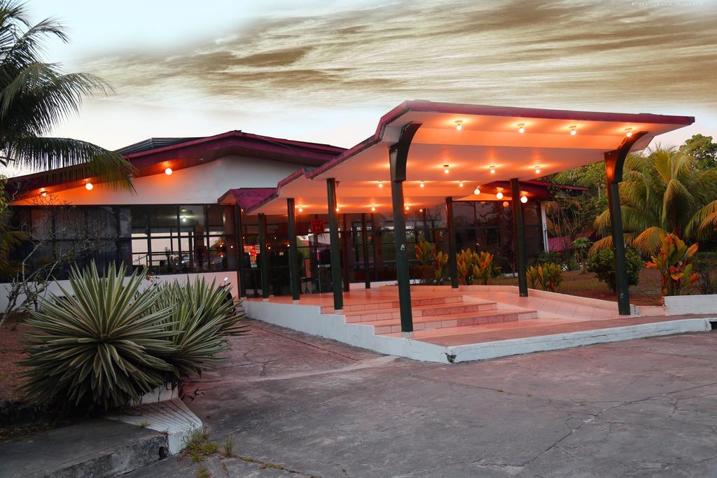 Hotel Sol Del Oriente איקיטוס מראה חיצוני תמונה